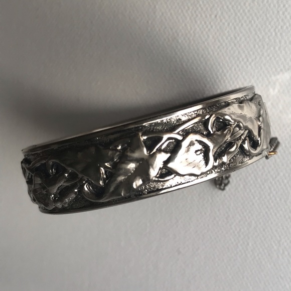Vintage Calla Lily Silver Hinged Bracelet / Bangle - Picture 5 of 9